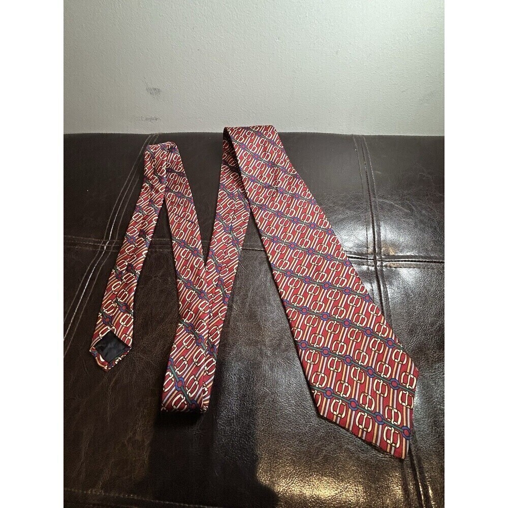 Brooks Brothers Silk Tie Red Blue Gold Interlocking Chain Design 100% Silk
